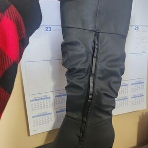 JustFab Elegant Black Heeled Boots